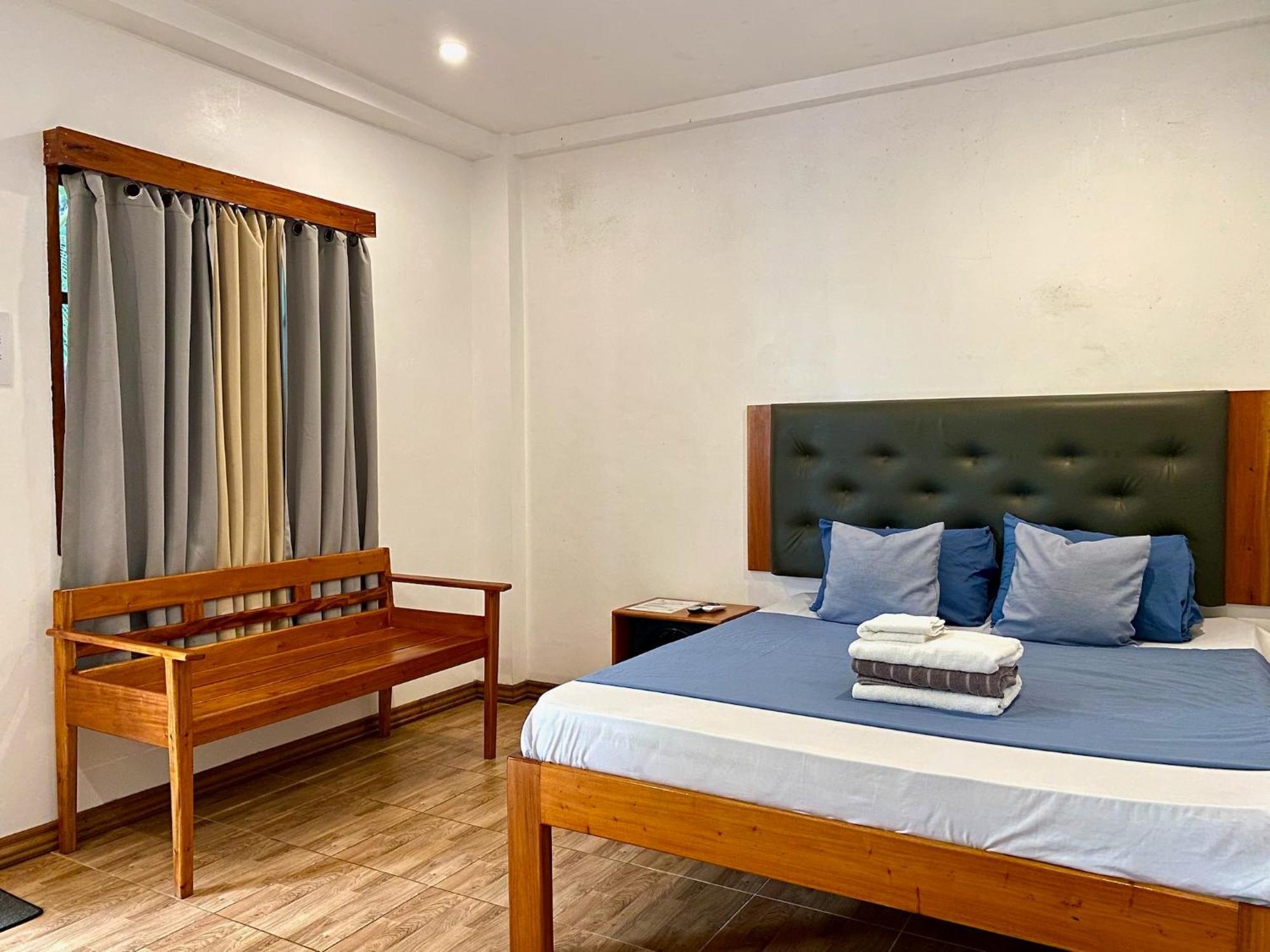 White Bada Guesthouse Сікіхор Екстер'єр фото