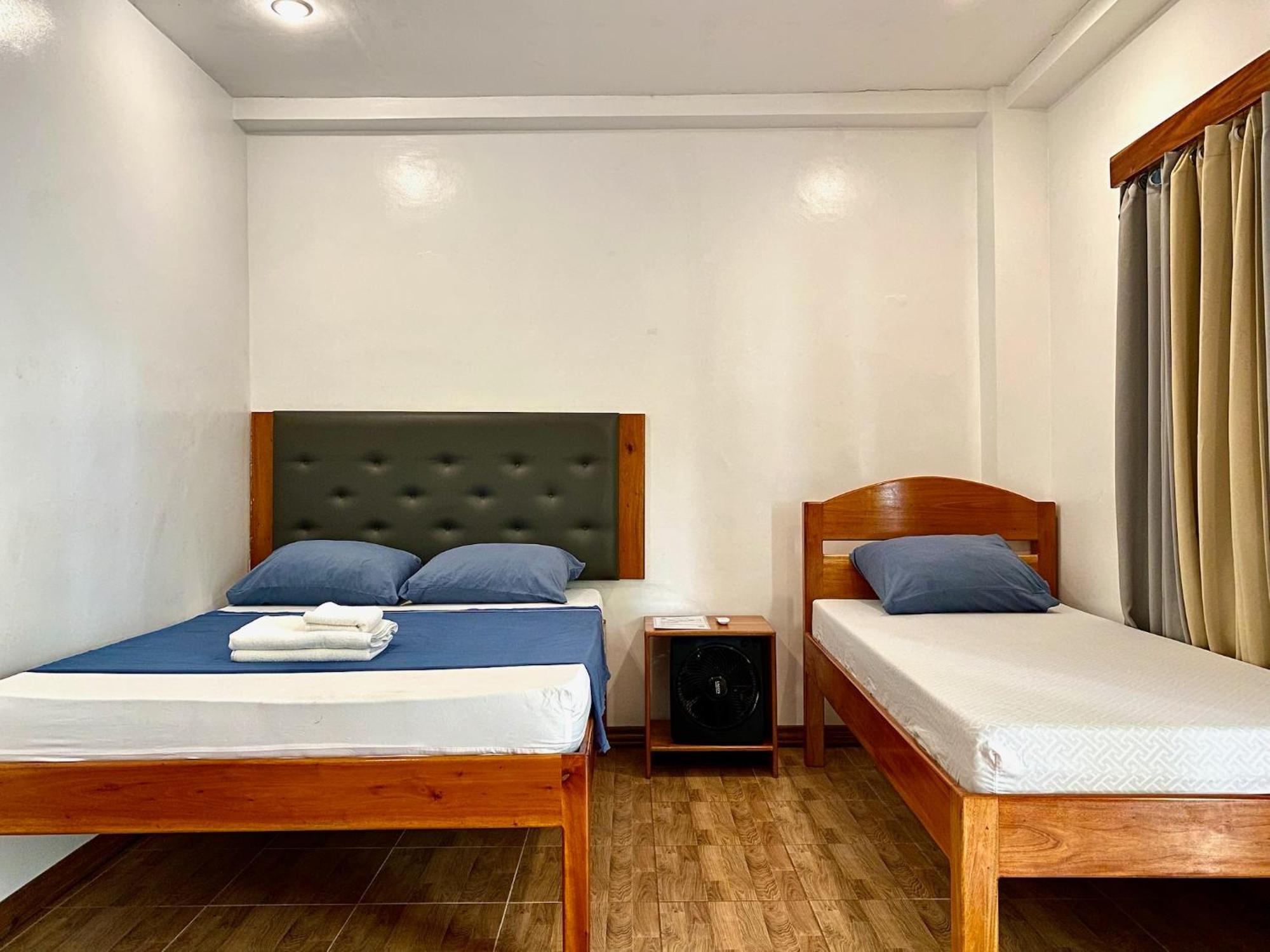 White Bada Guesthouse Сікіхор Екстер'єр фото