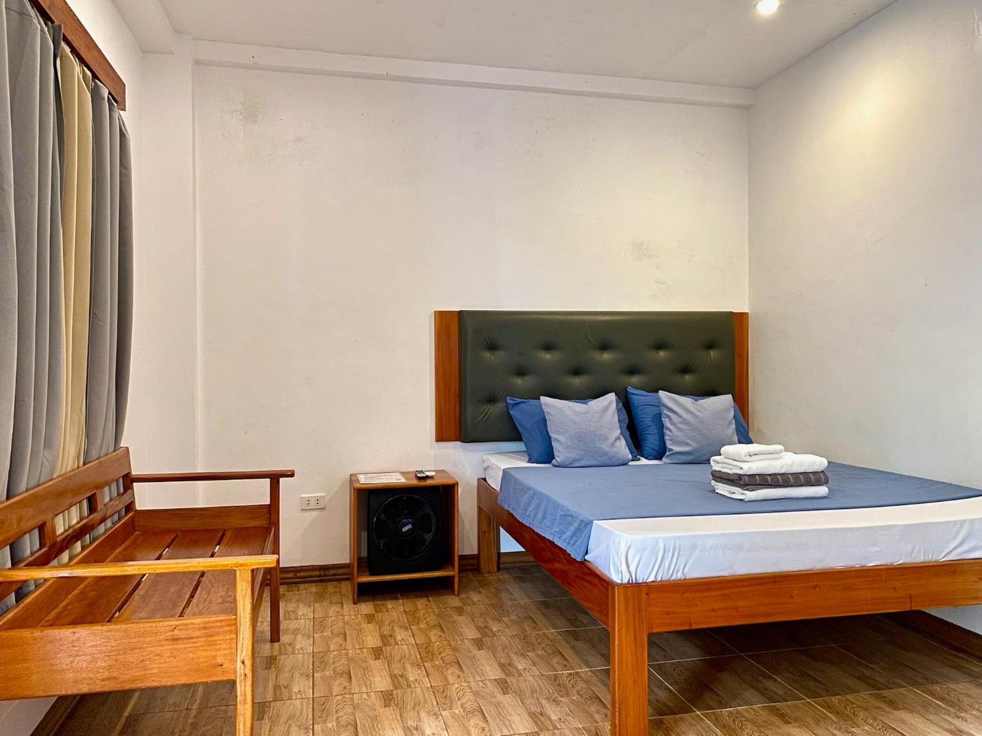 White Bada Guesthouse Сікіхор Екстер'єр фото
